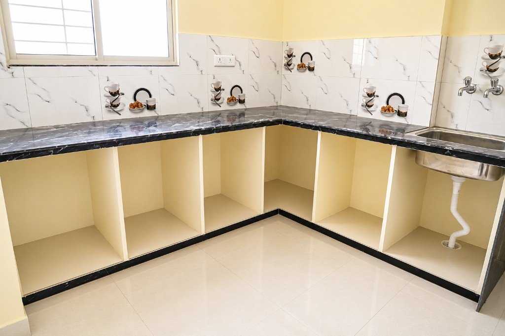 Kitchen with designer backsplash